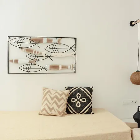 Aegean White Aparts شقة *